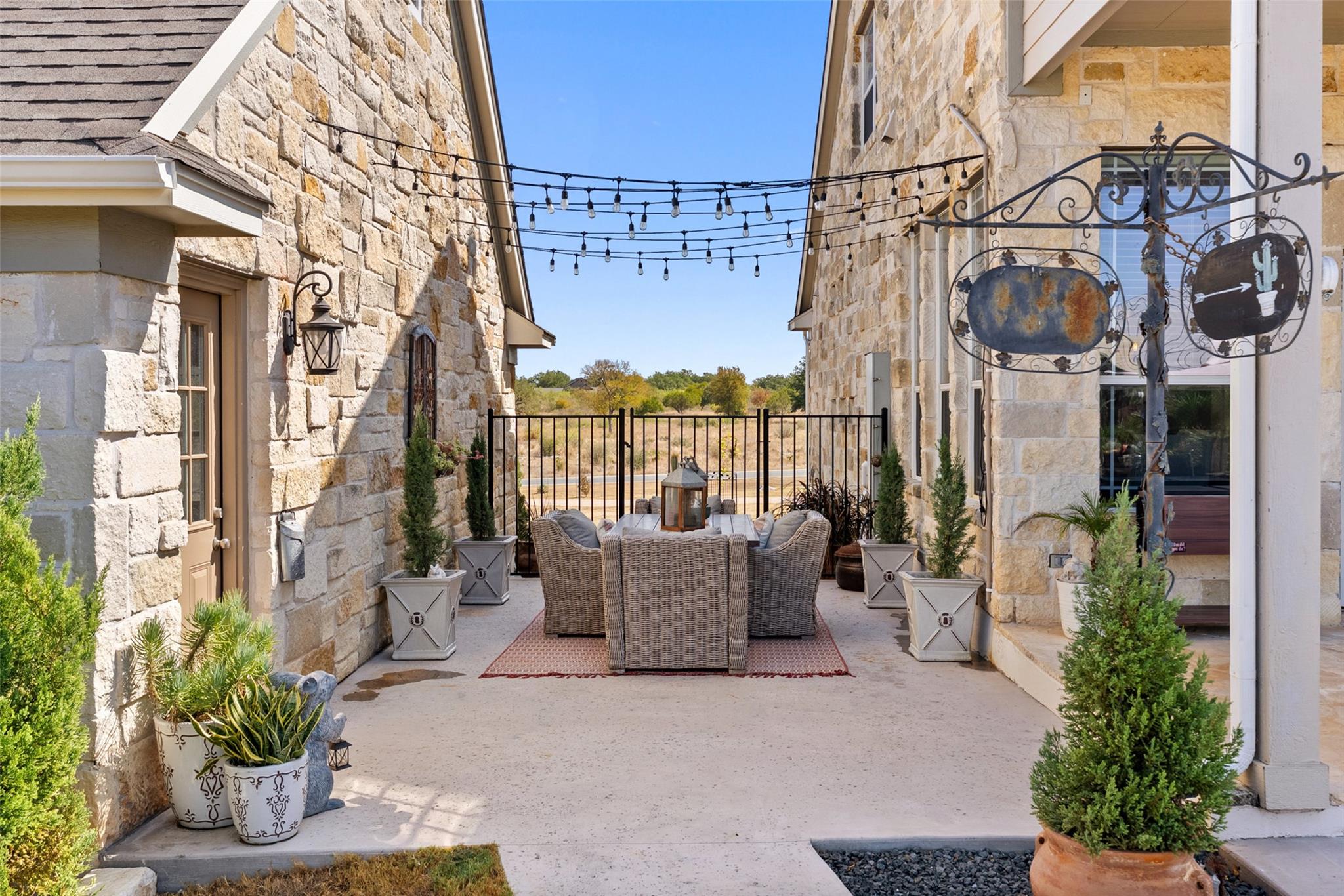 108 High Plains TRL, Spicewood