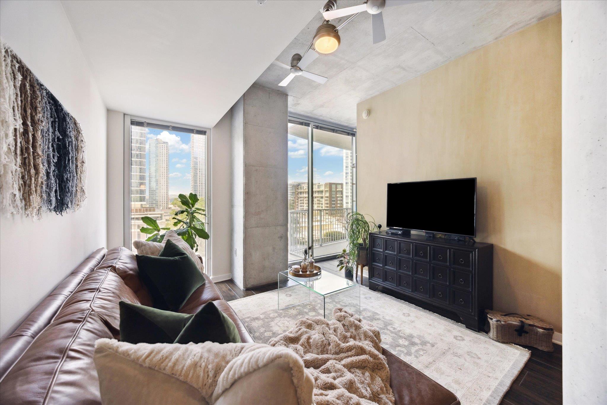 360 Nueces ST # 1012