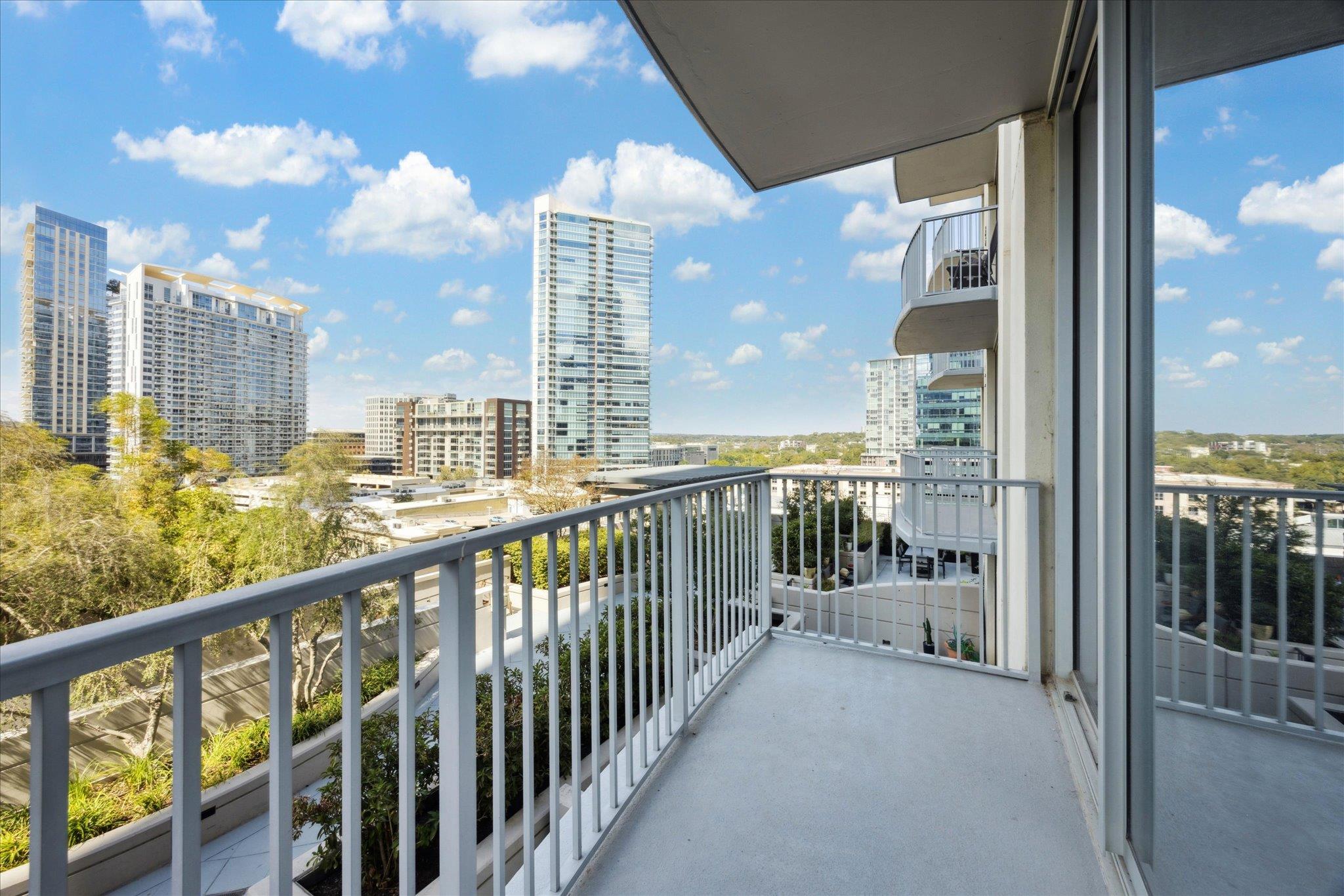 360 Nueces ST # 1012