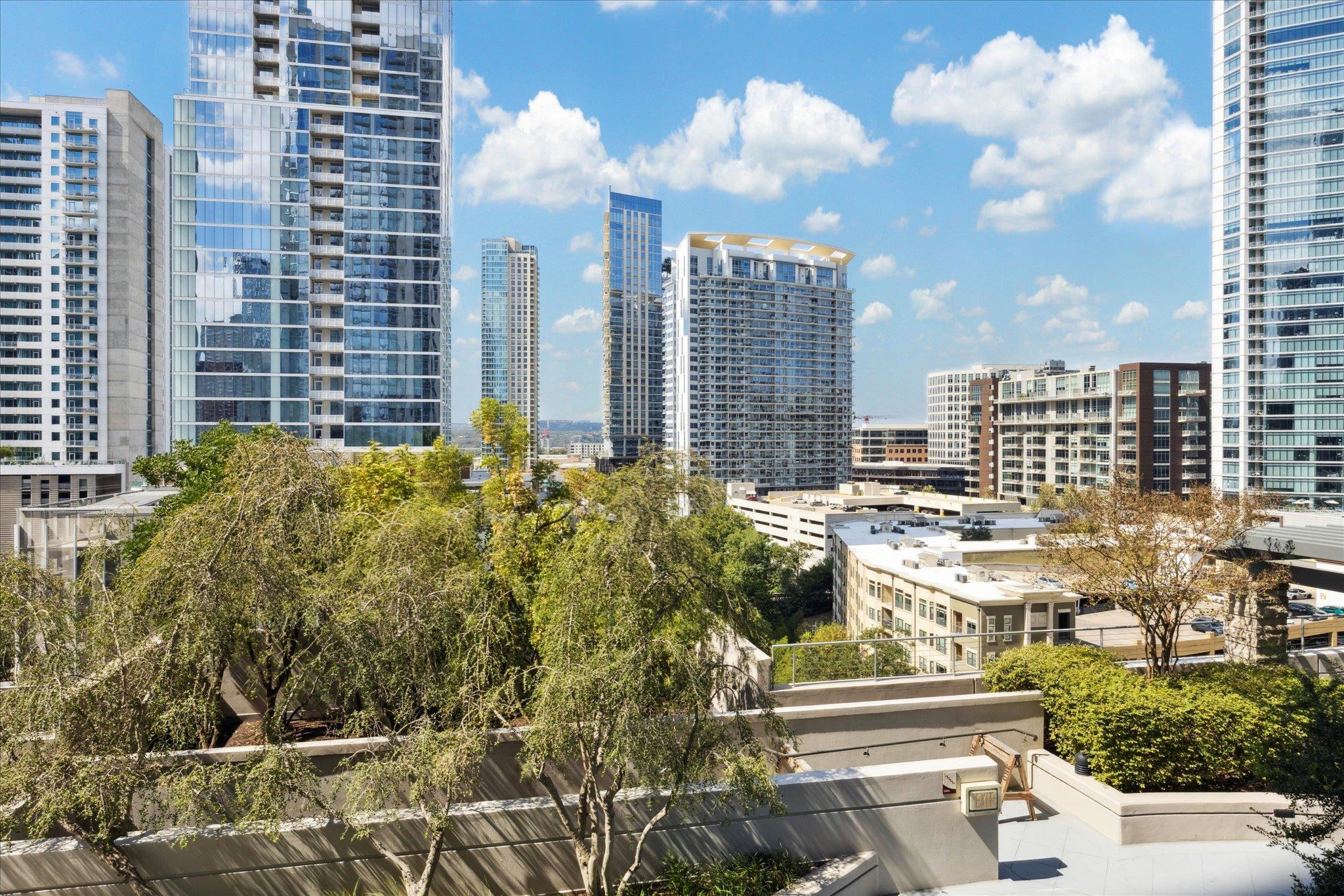 360 Nueces ST # 1012