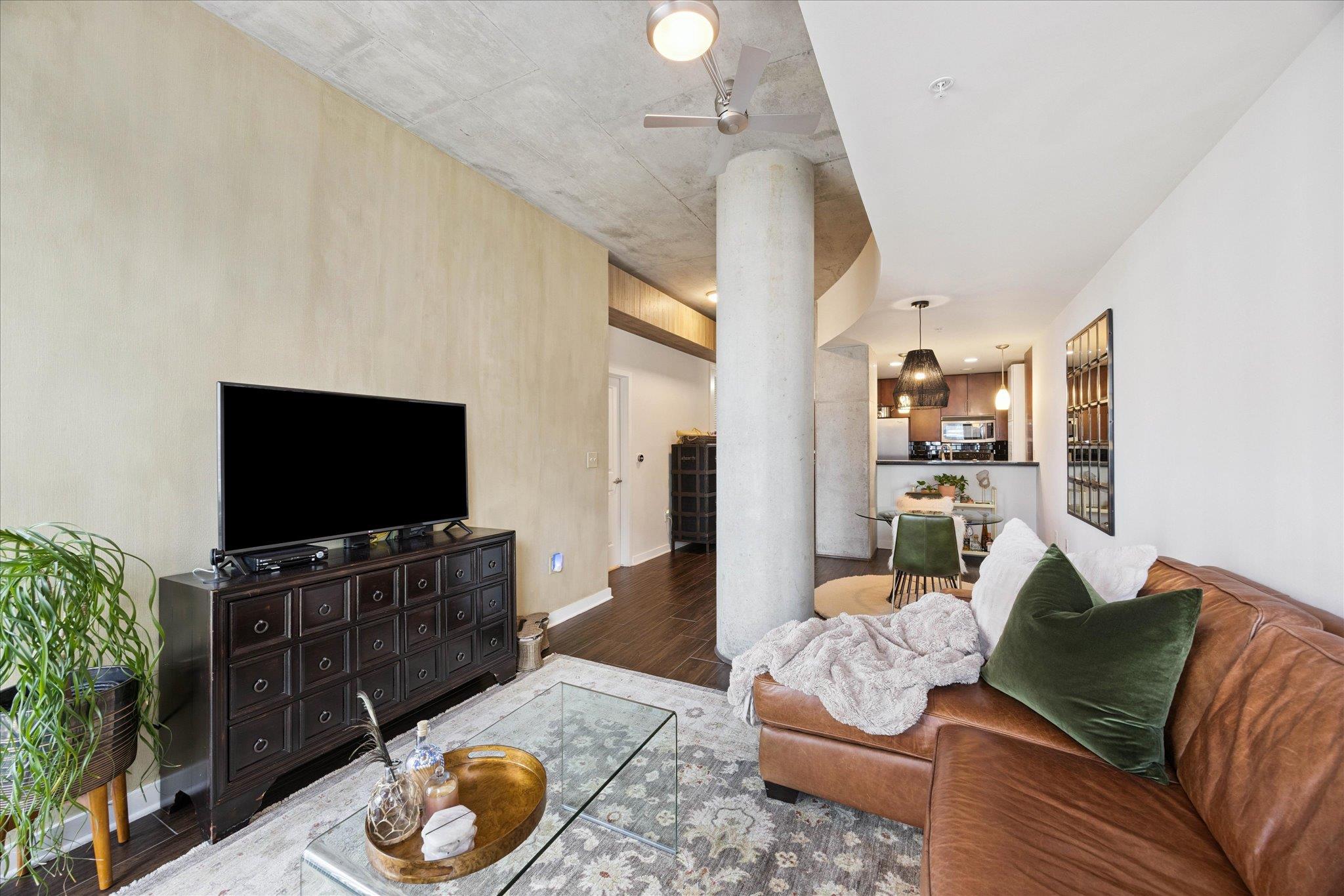 360 Nueces ST # 1012