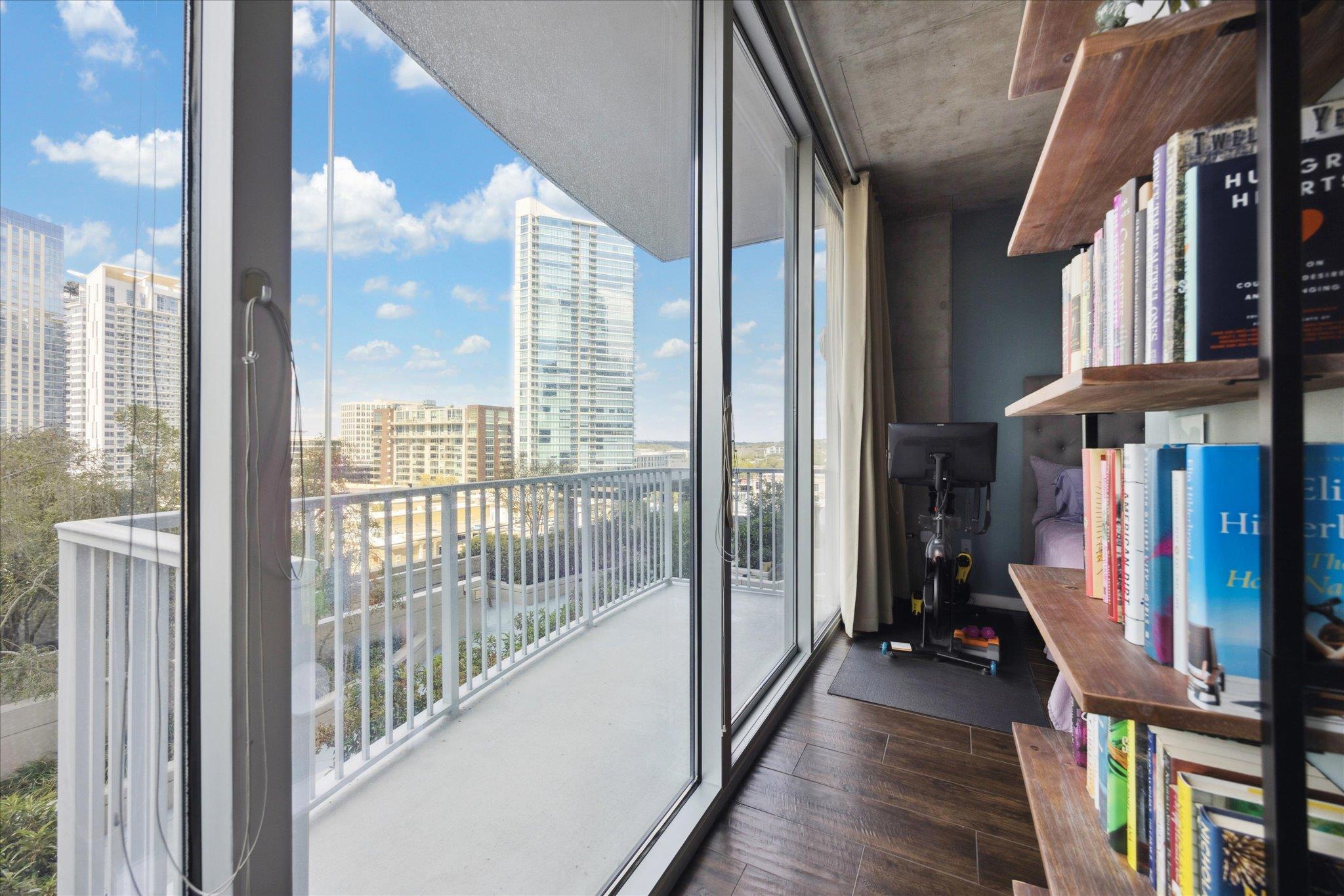 360 Nueces ST # 1012