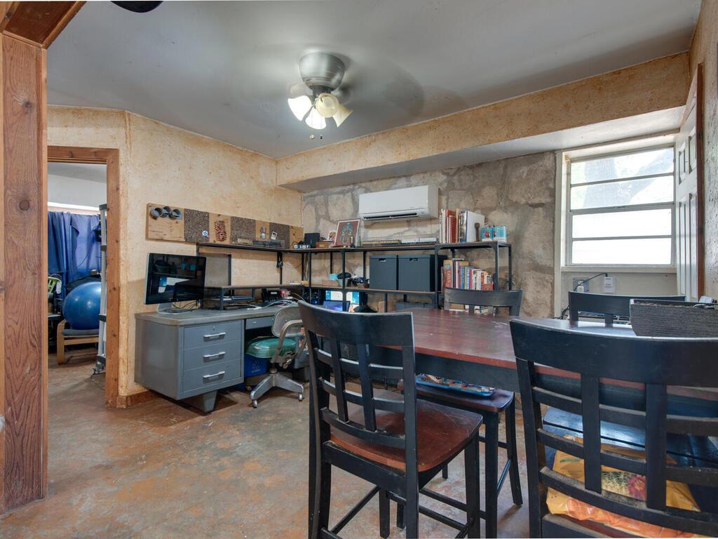 1609 Morgan LN, Austin