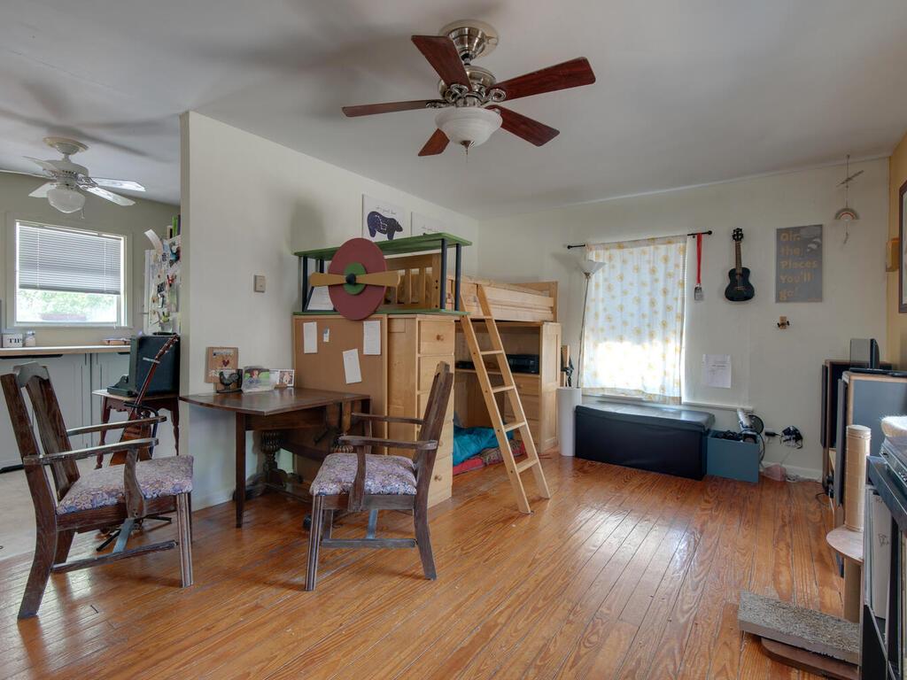 1609 Morgan LN, Austin