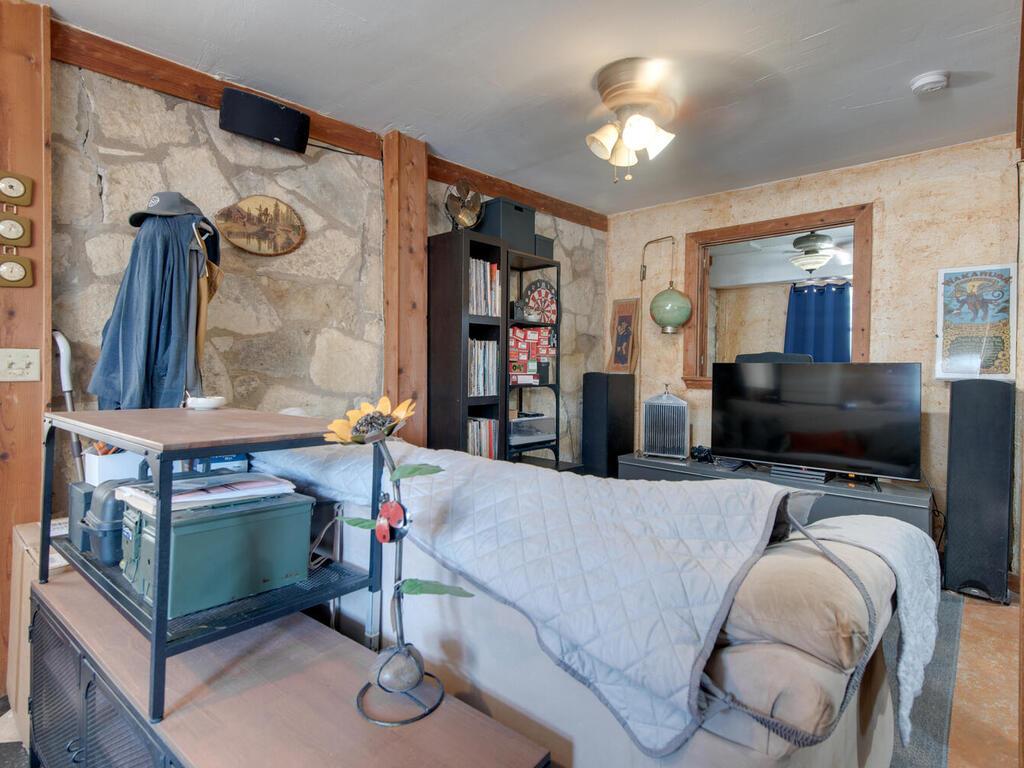 1609 Morgan LN, Austin