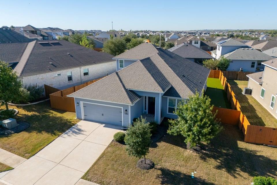 7204 Lombard LN