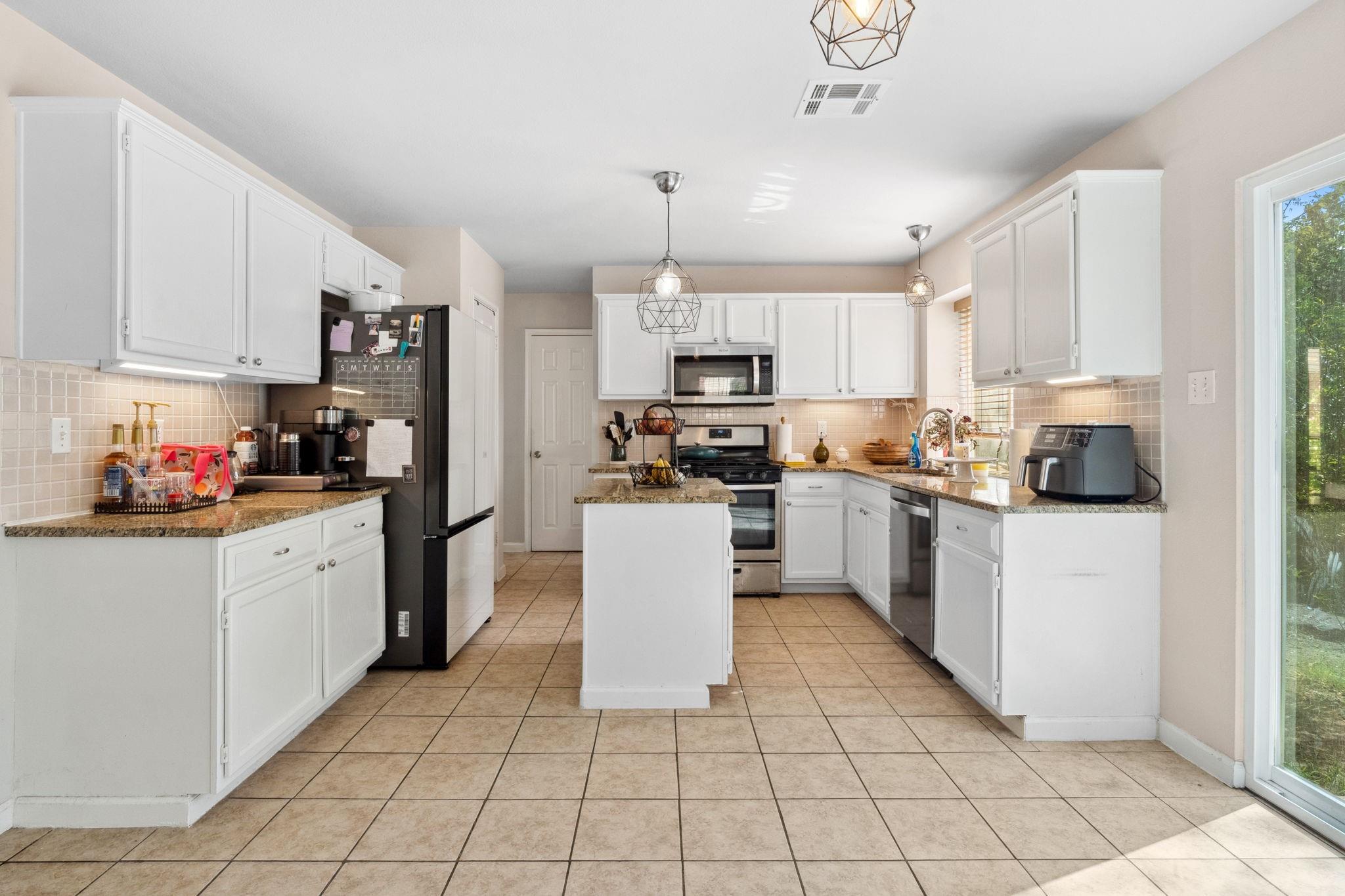 17200 Village Glen RD