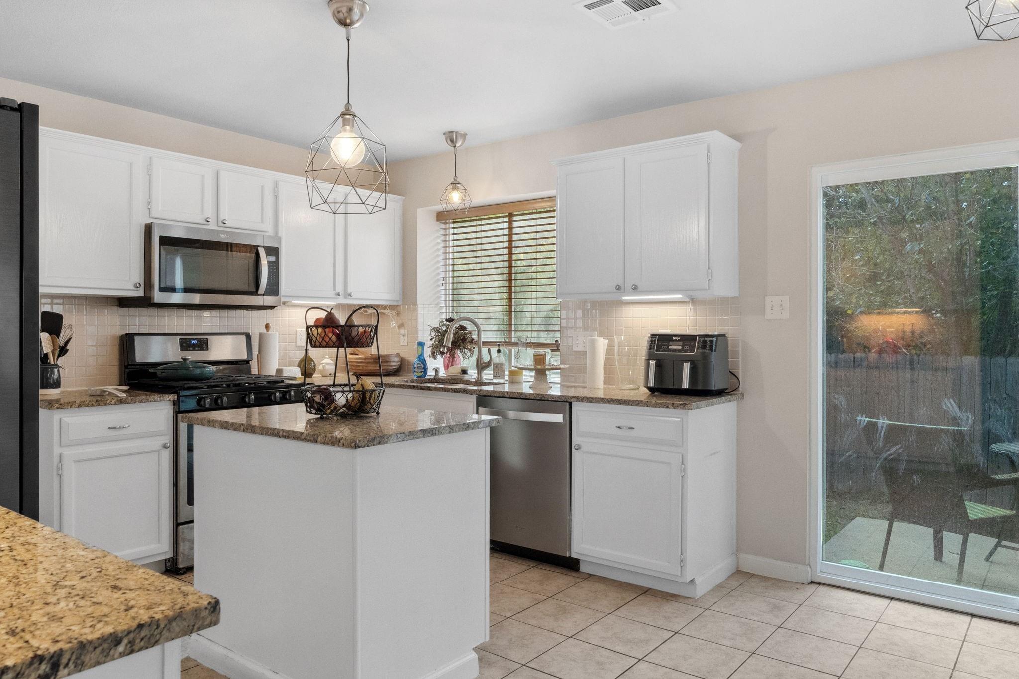 17200 Village Glen RD