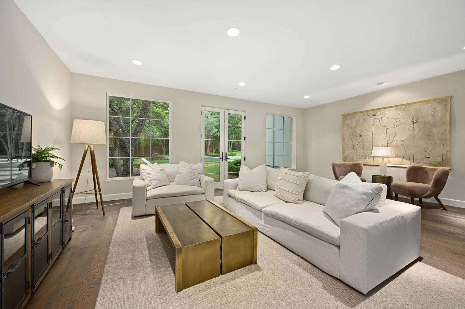 2801 Regents PARK