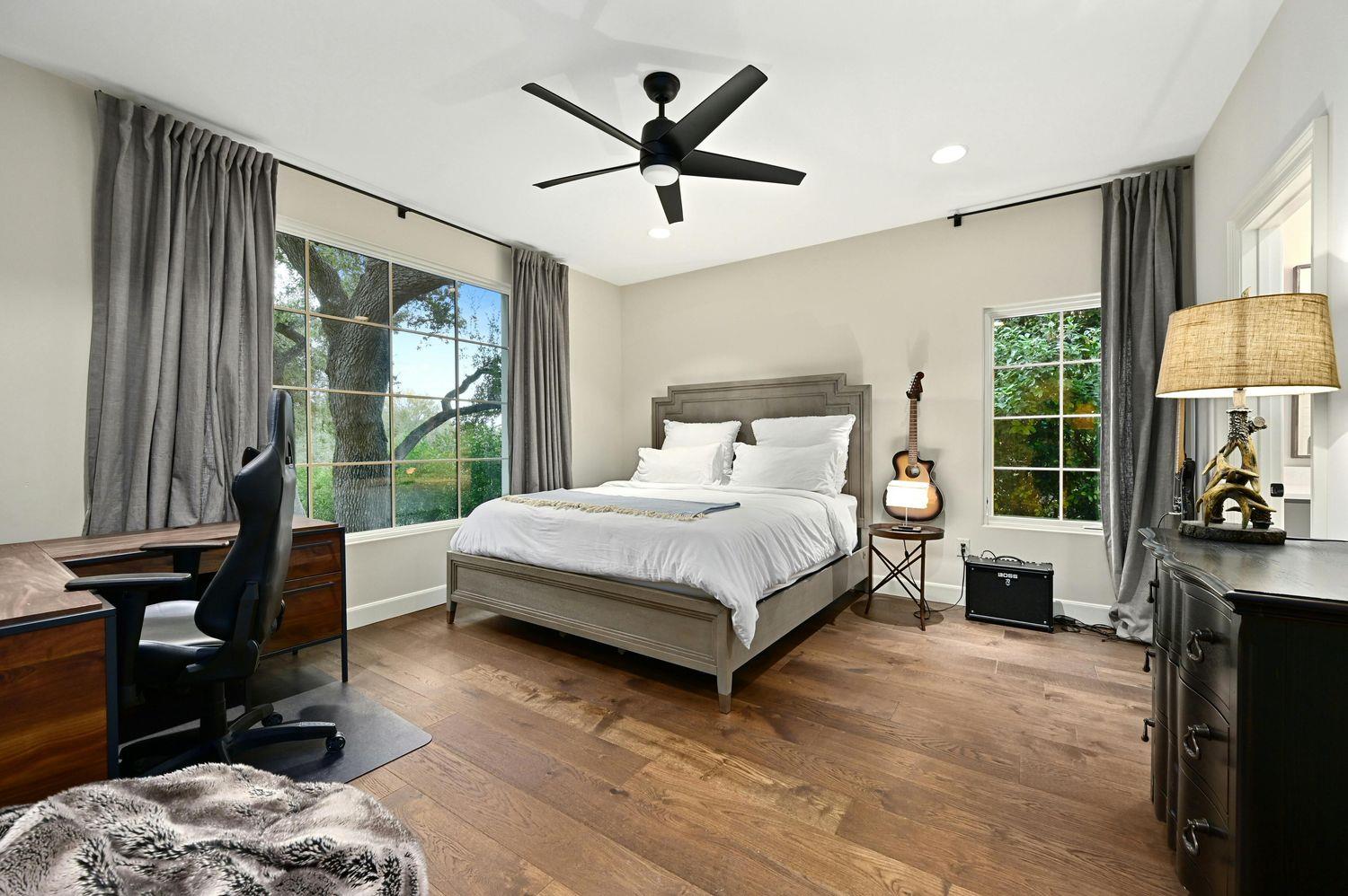 2801 Regents PARK