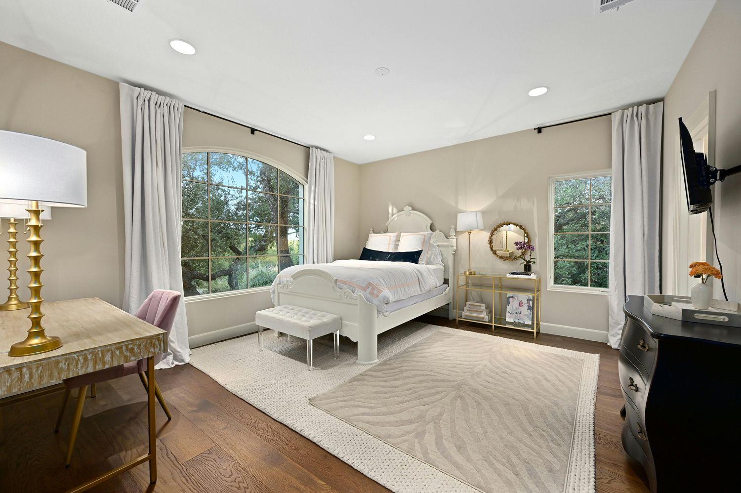 2801 Regents PARK