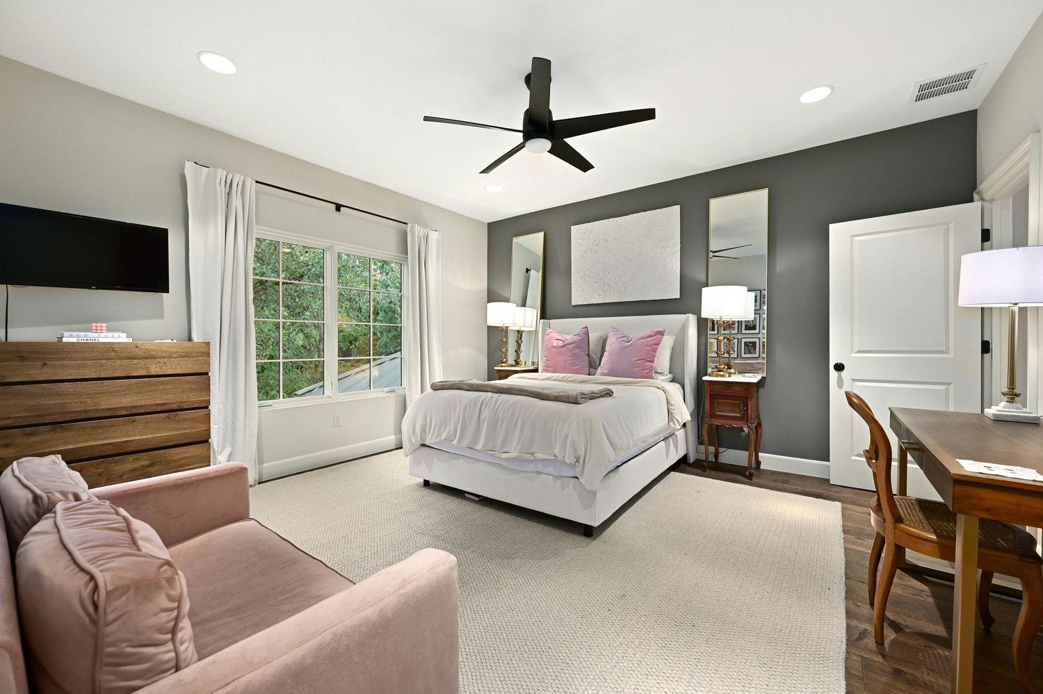 2801 Regents PARK