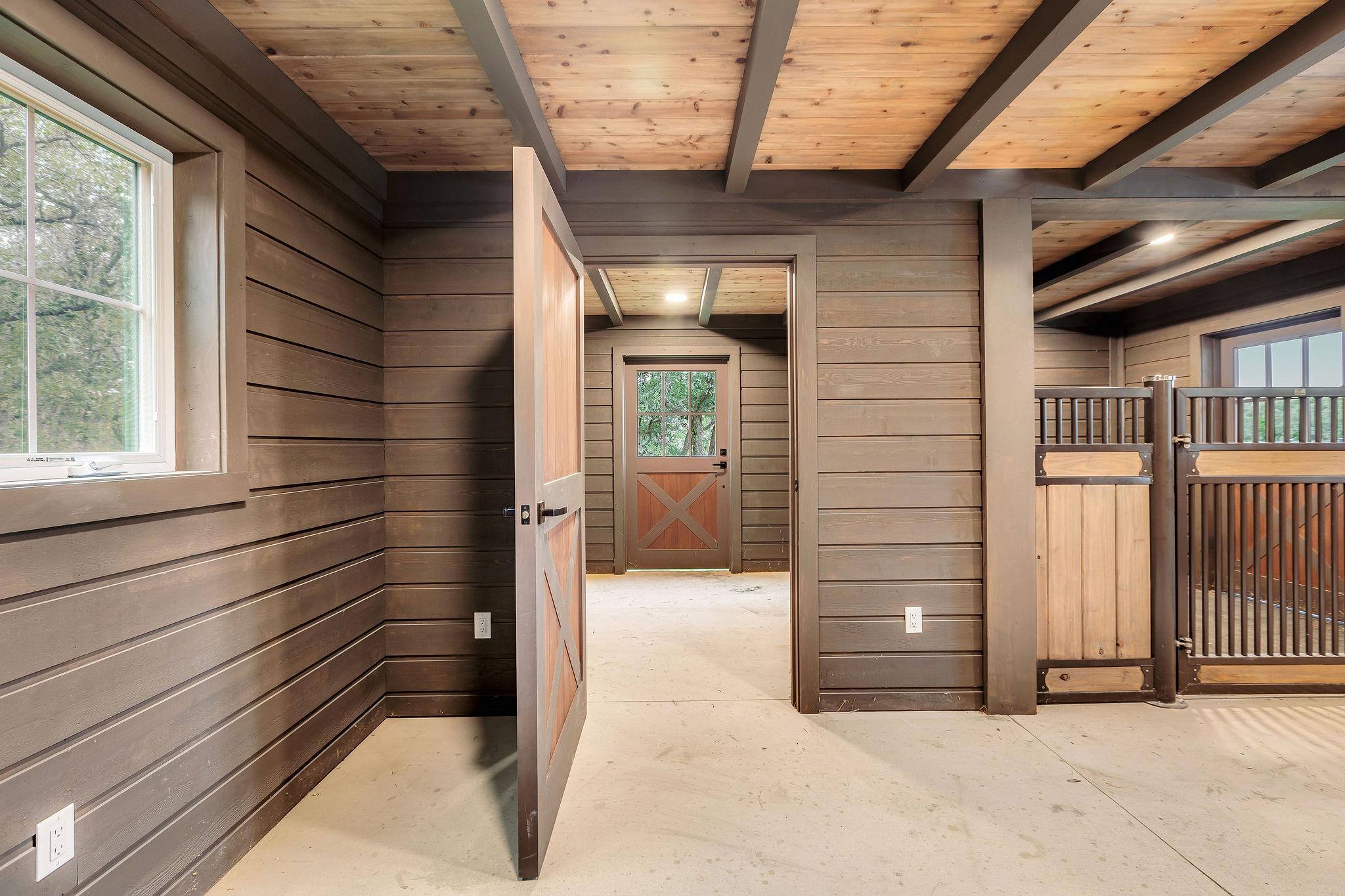 812 Jennings Branch RD