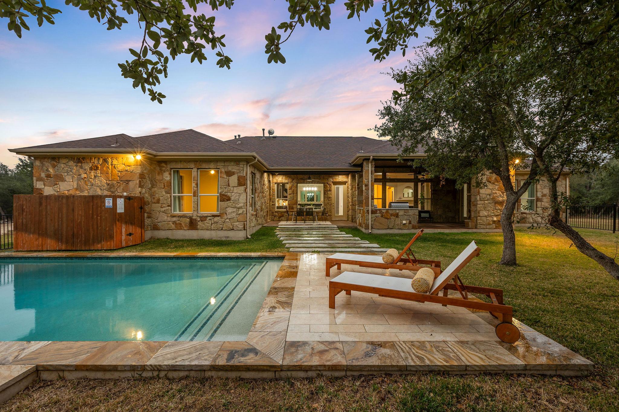 812 Jennings Branch RD