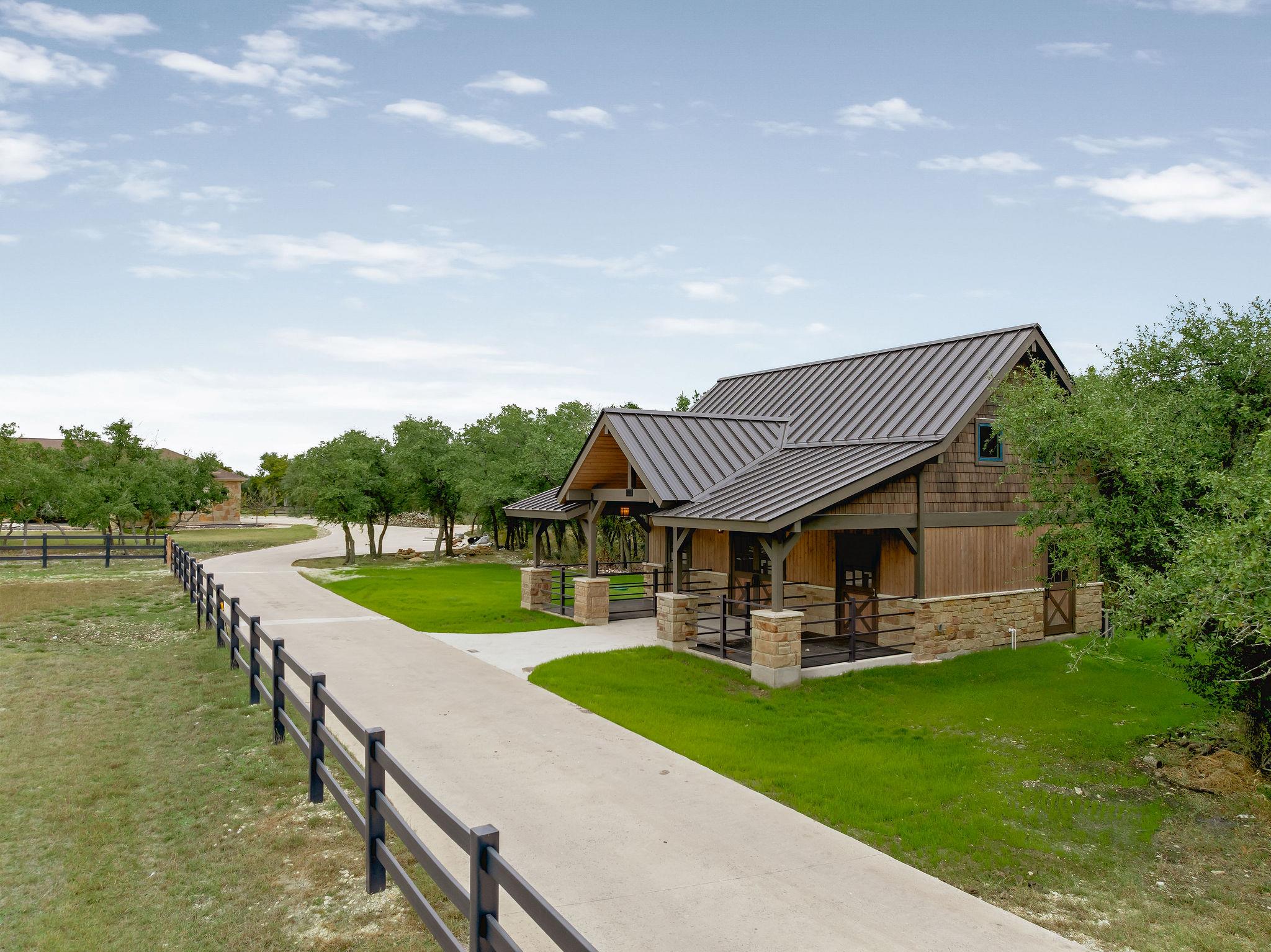 812 Jennings Branch RD