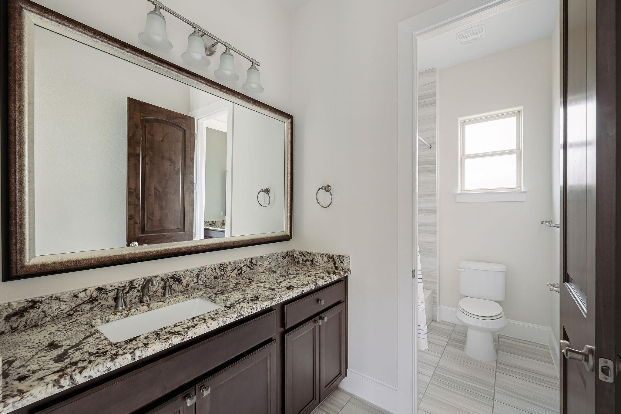 812 Jennings Branch RD