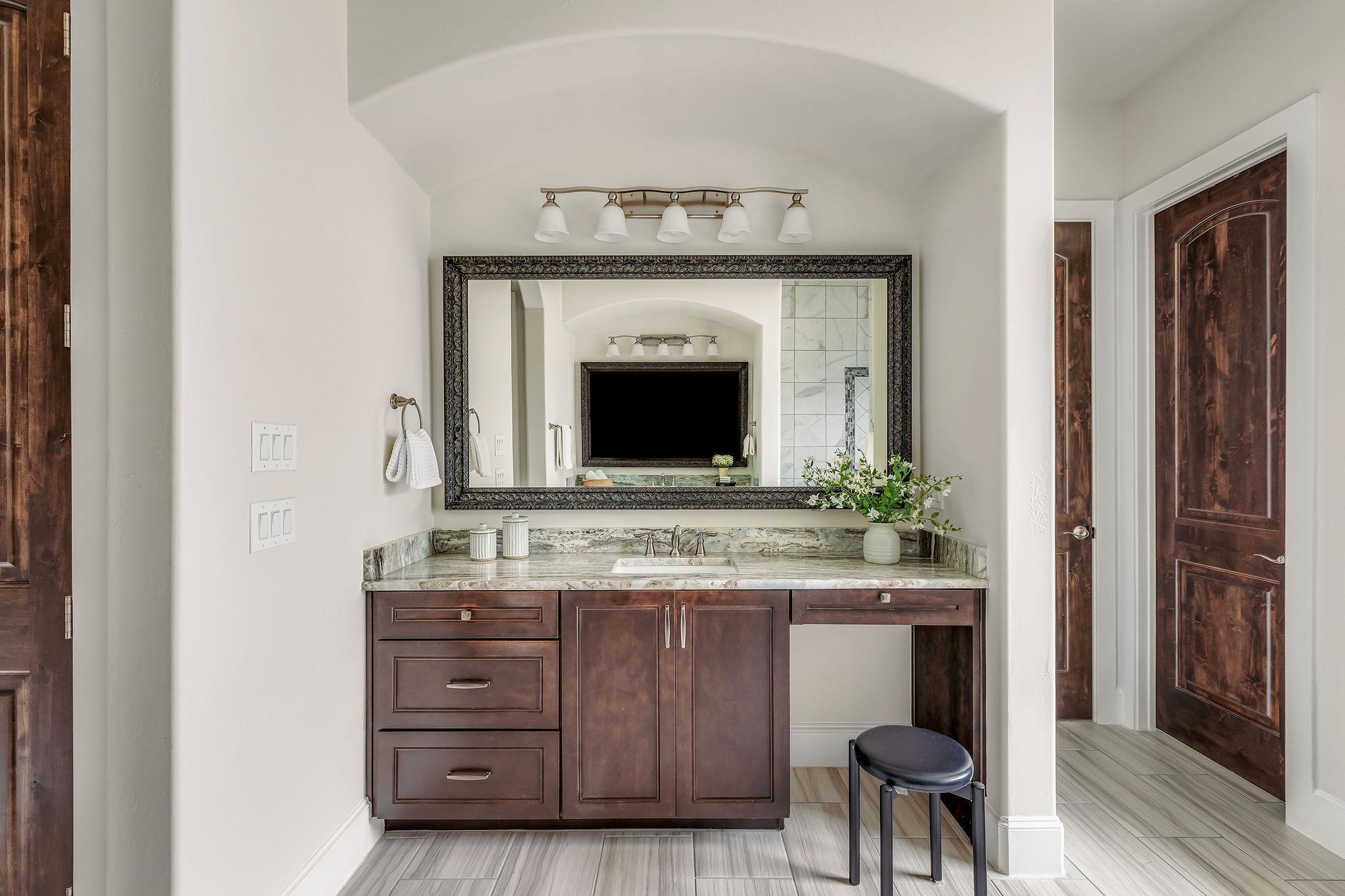 812 Jennings Branch RD