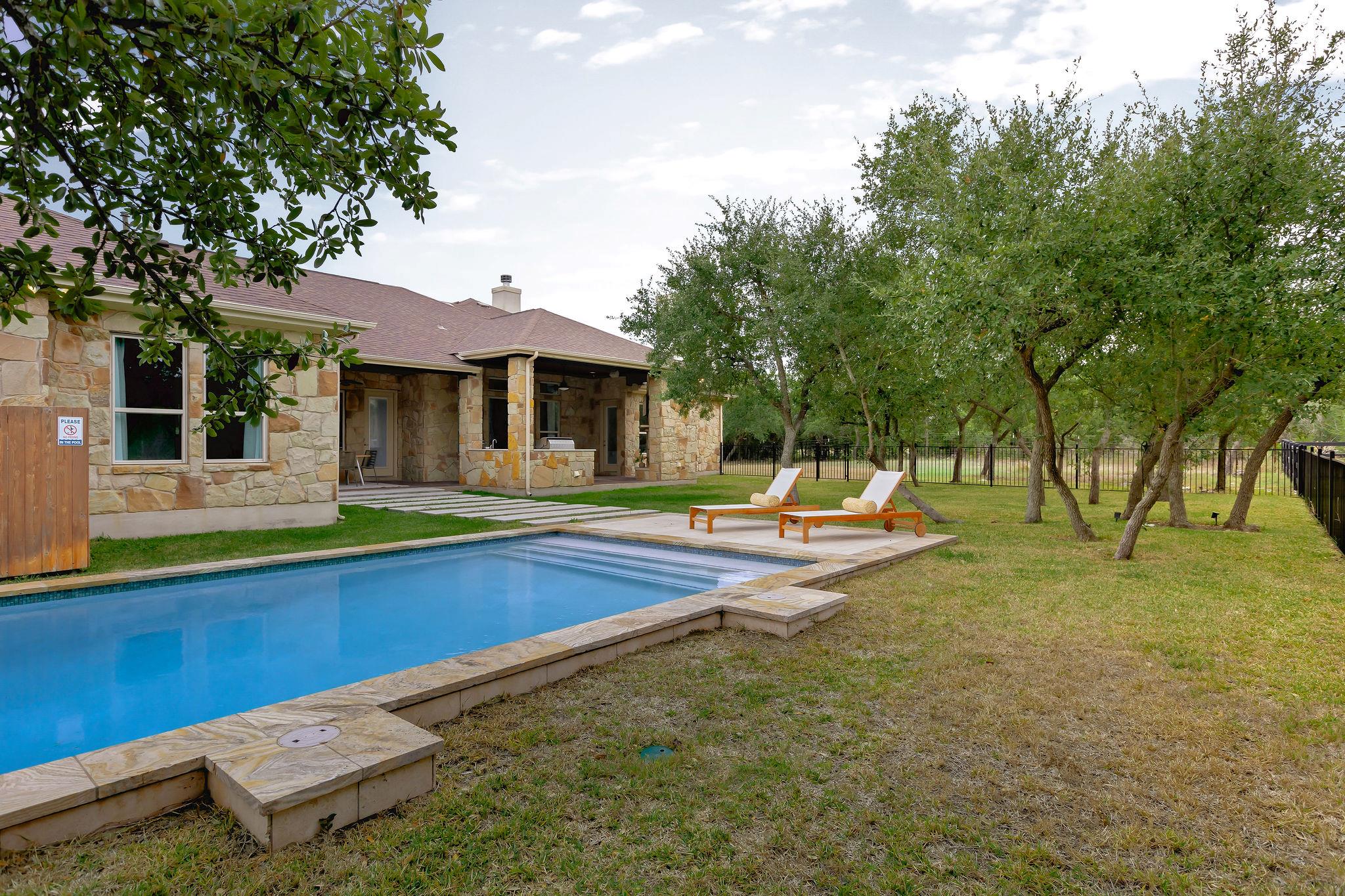 812 Jennings Branch RD