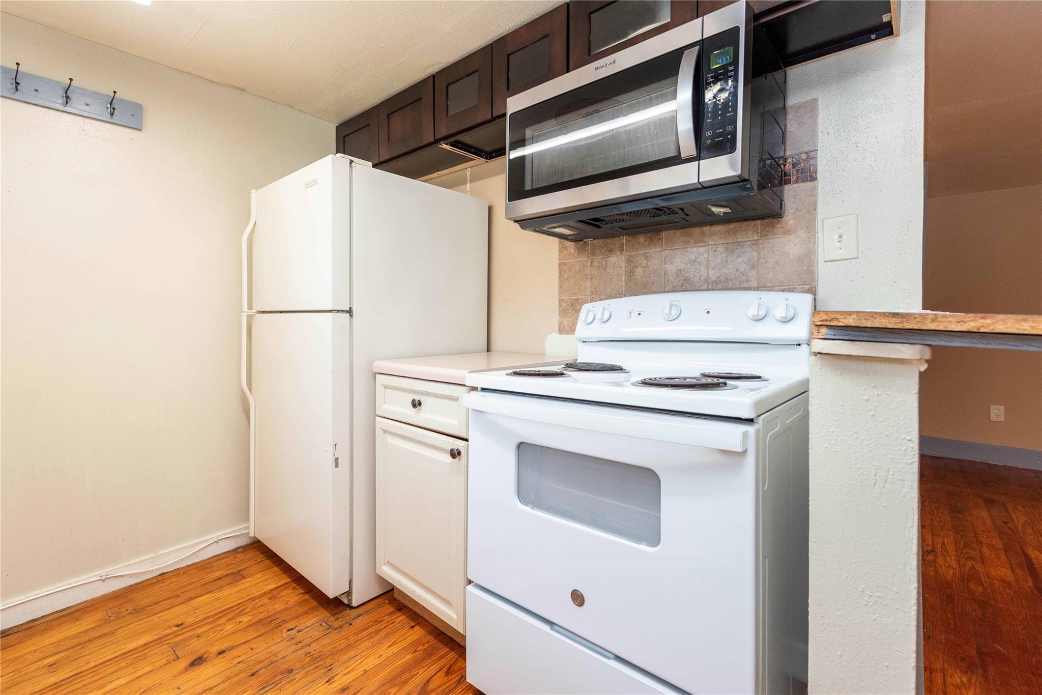 406 Lexington RD # B