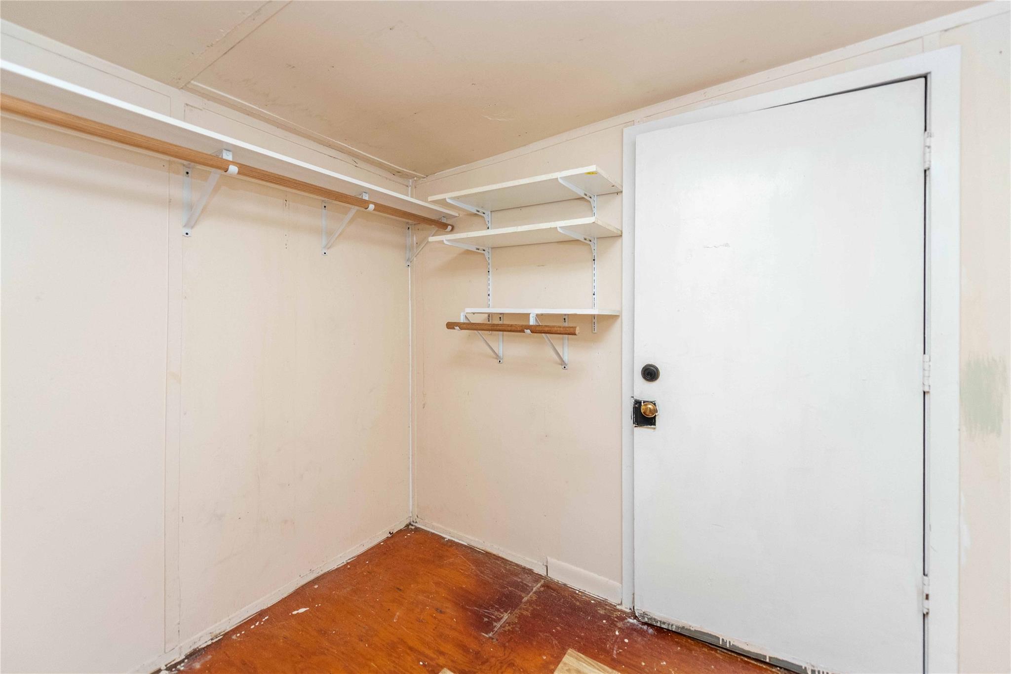 406 Lexington RD # B