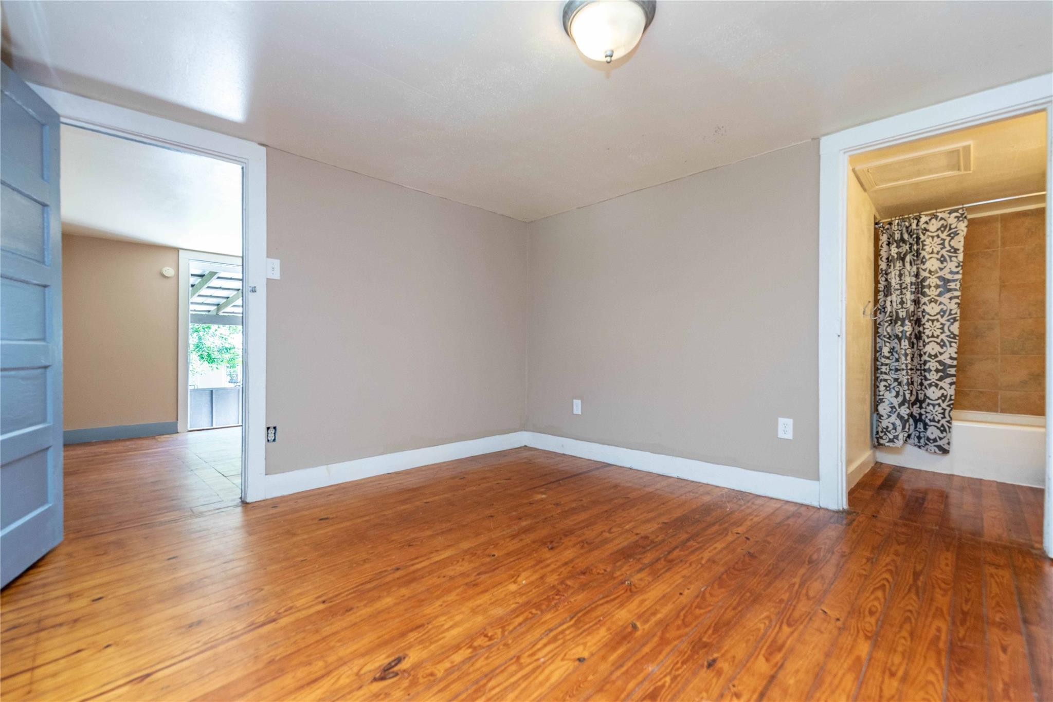 406 Lexington RD # B