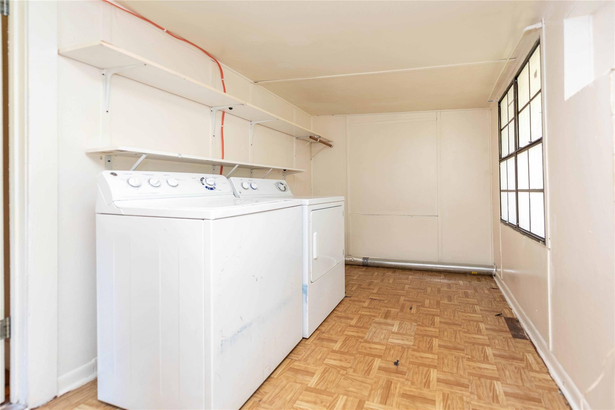 406 Lexington RD # B