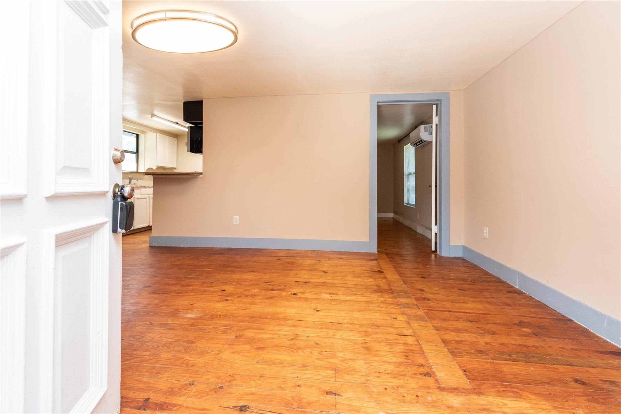 406 Lexington RD # B