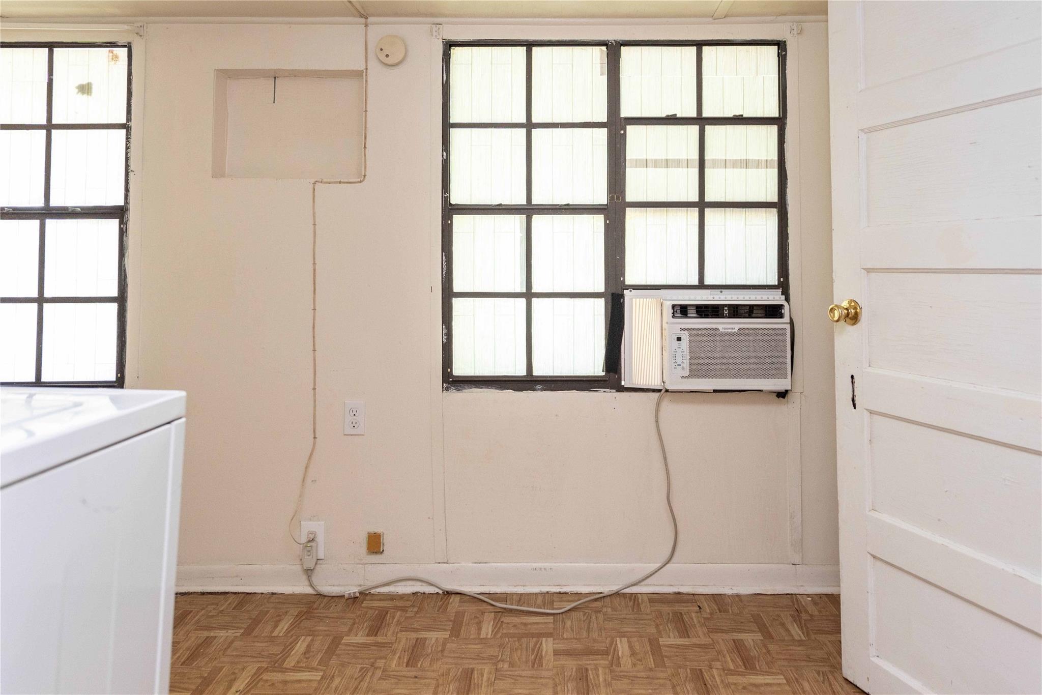 406 Lexington RD # B