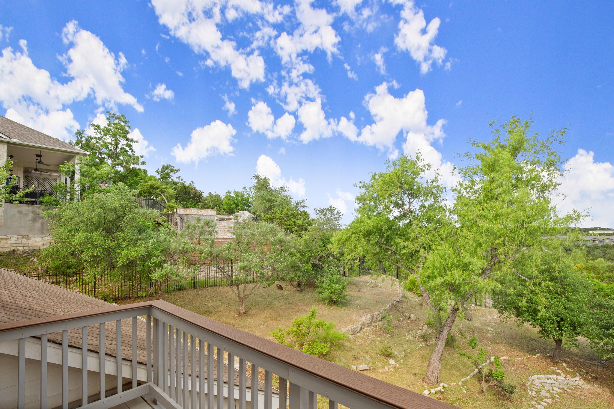 7004 Covered Bridge DR