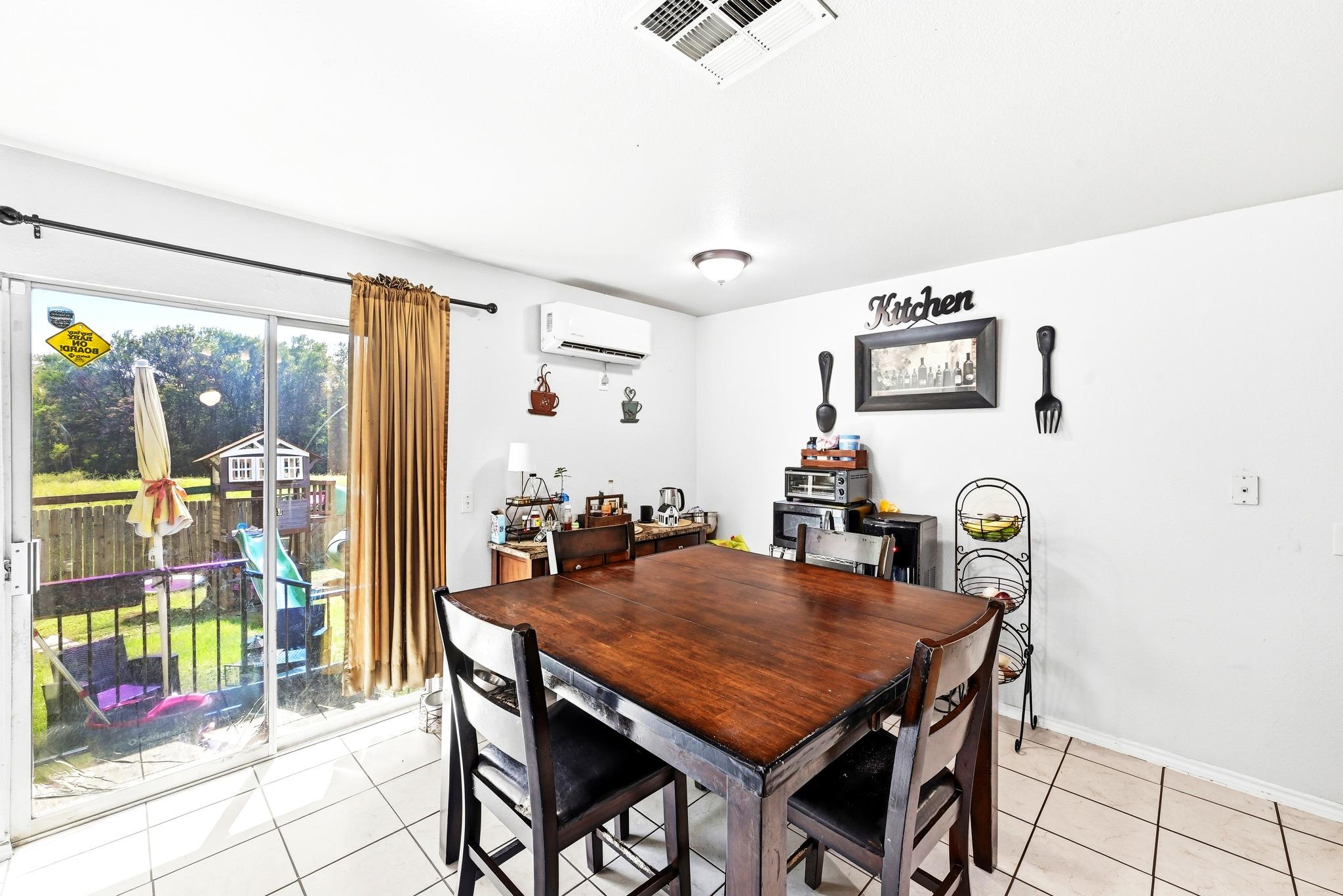 15001 Arizona Oak LN