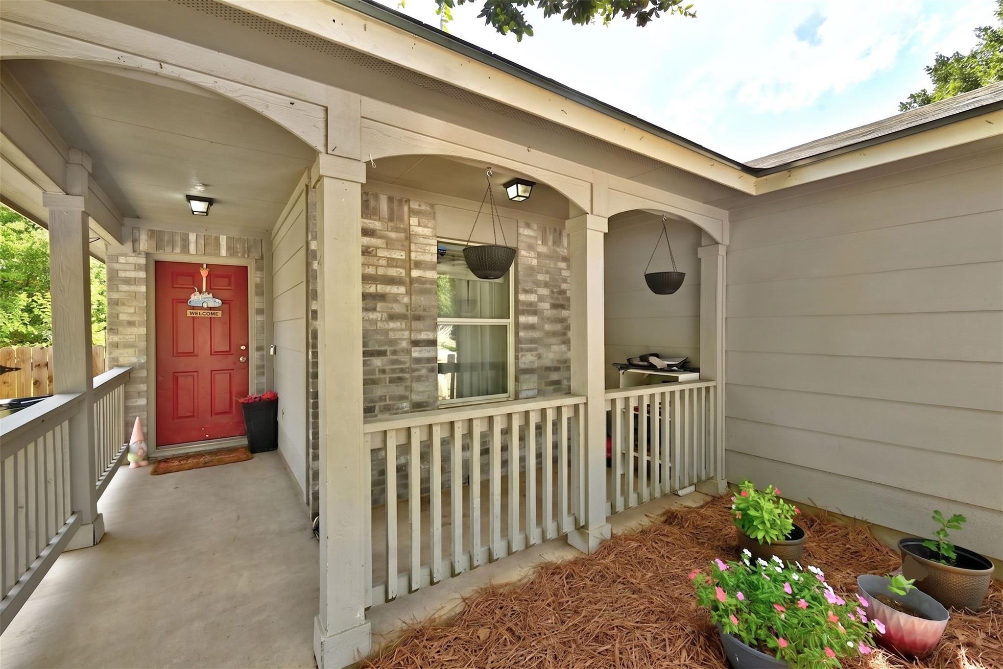 15001 Arizona Oak LN