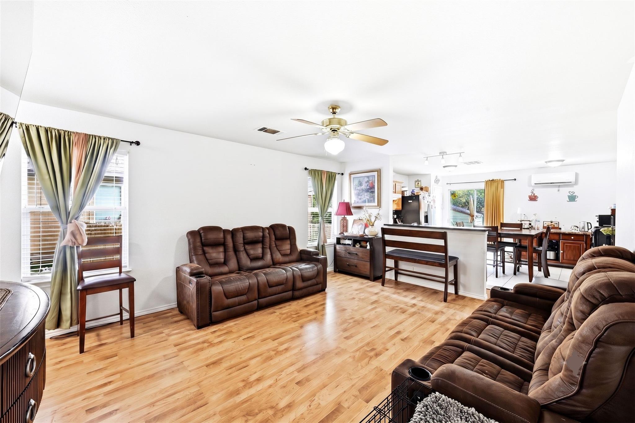 15001 Arizona Oak LN