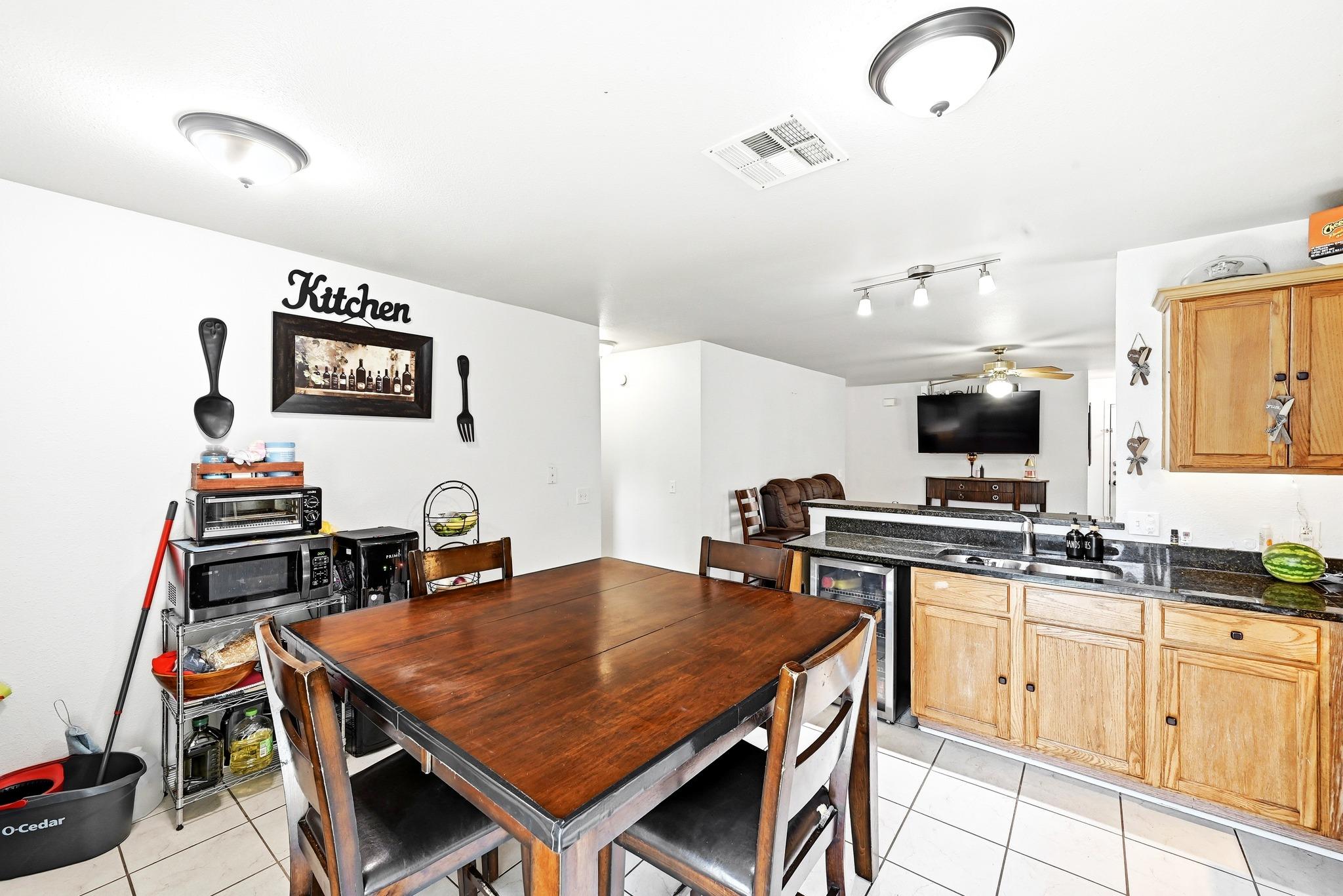 15001 Arizona Oak LN
