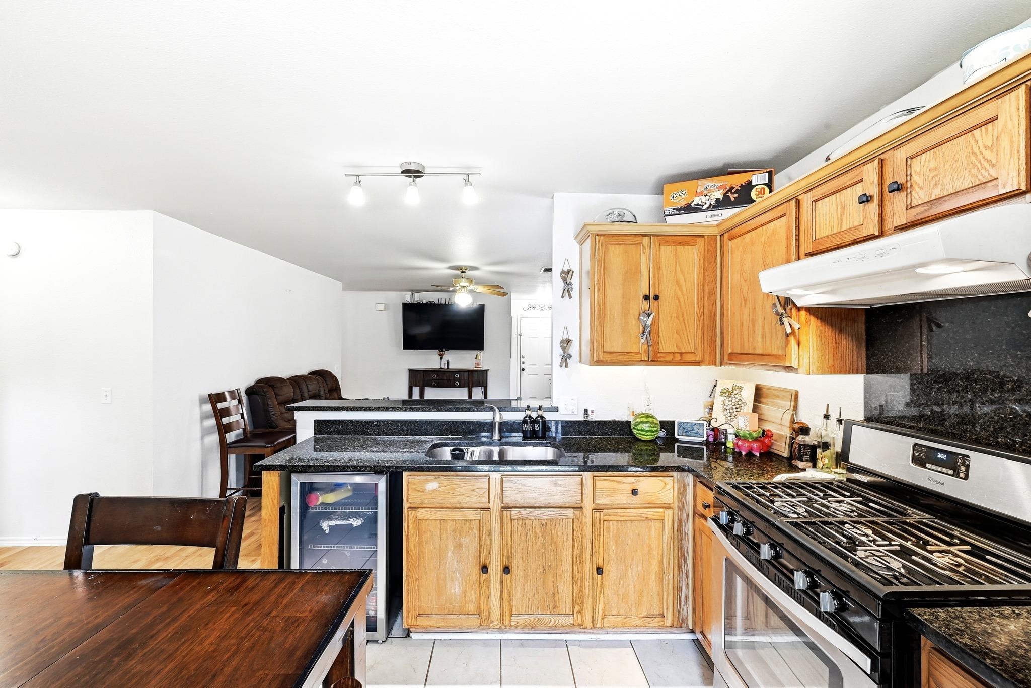 15001 Arizona Oak LN