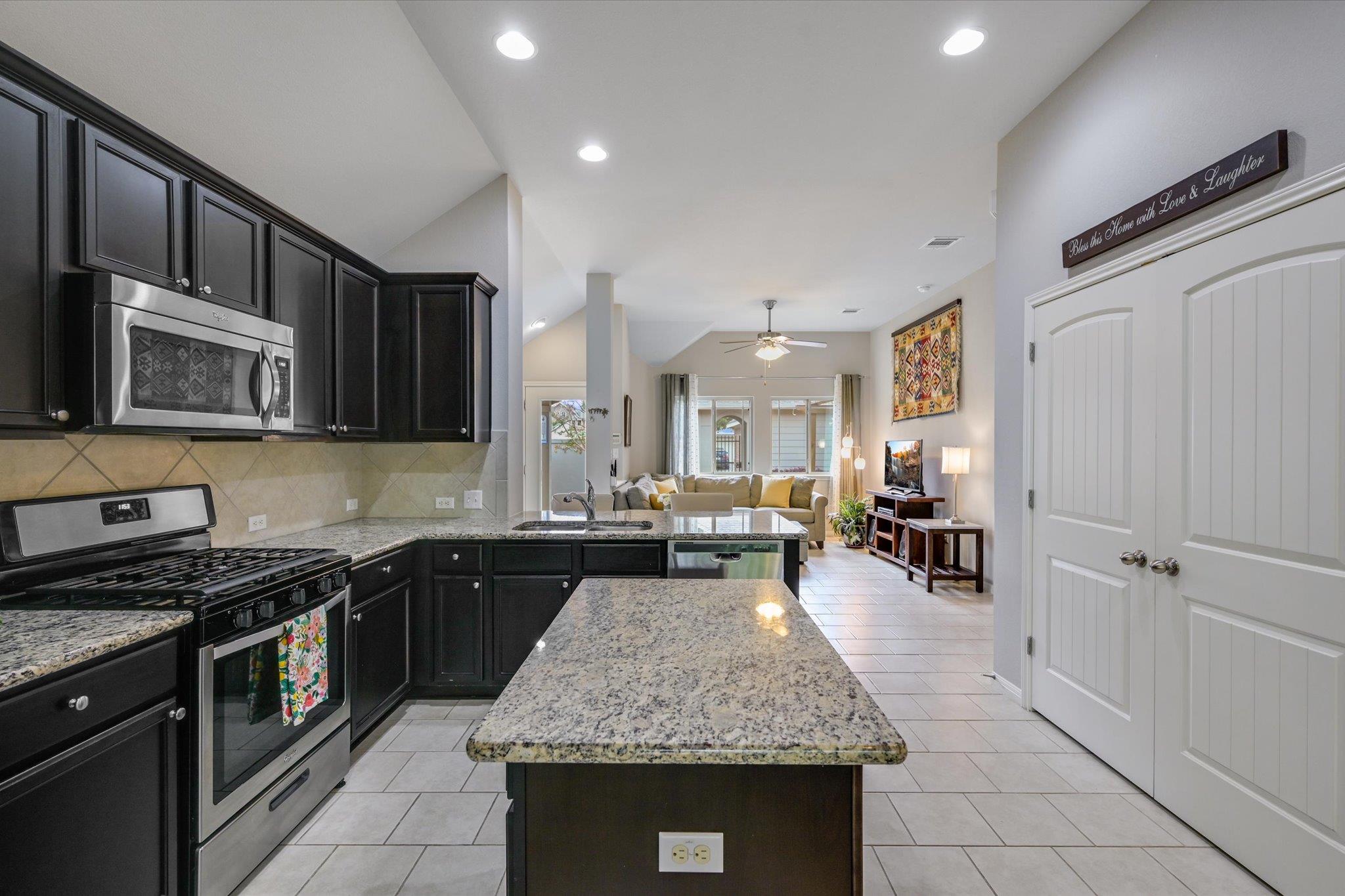 358 Tilly LN