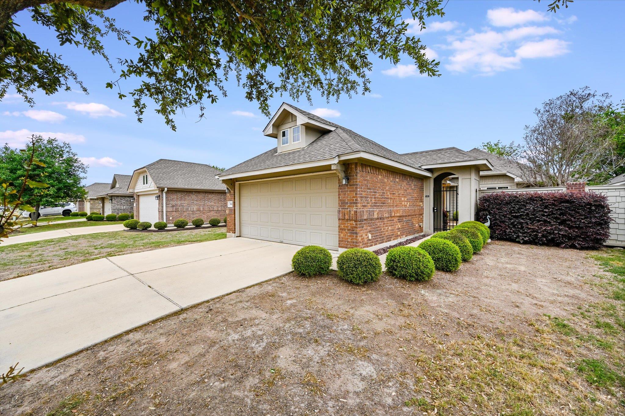 358 Tilly LN