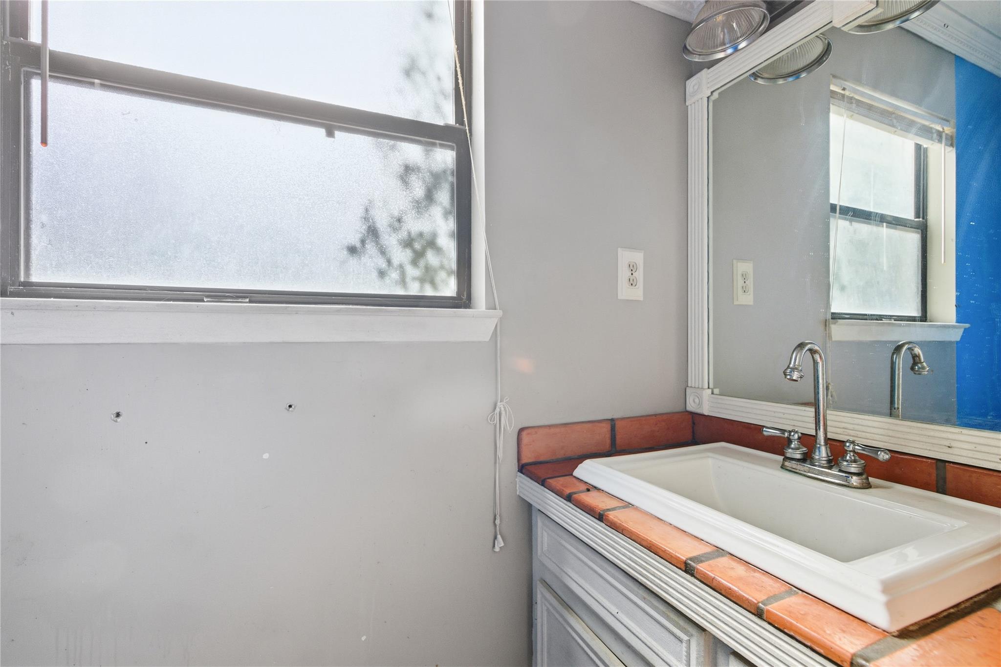 5705 Rain Creek PKWY, Austin