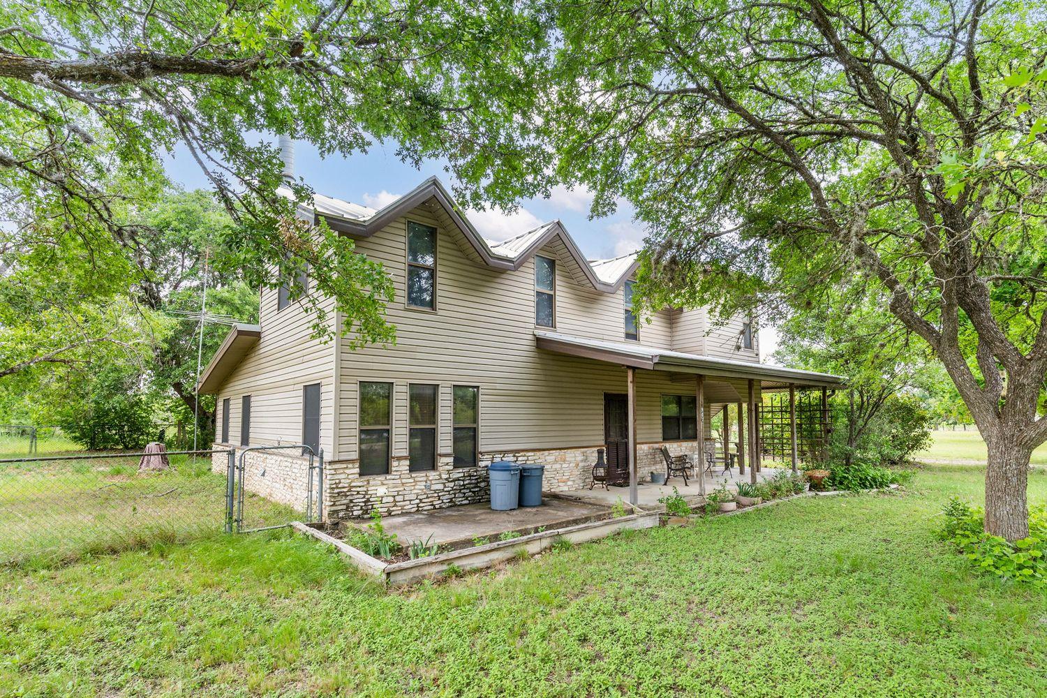 907 Horace Howard DR