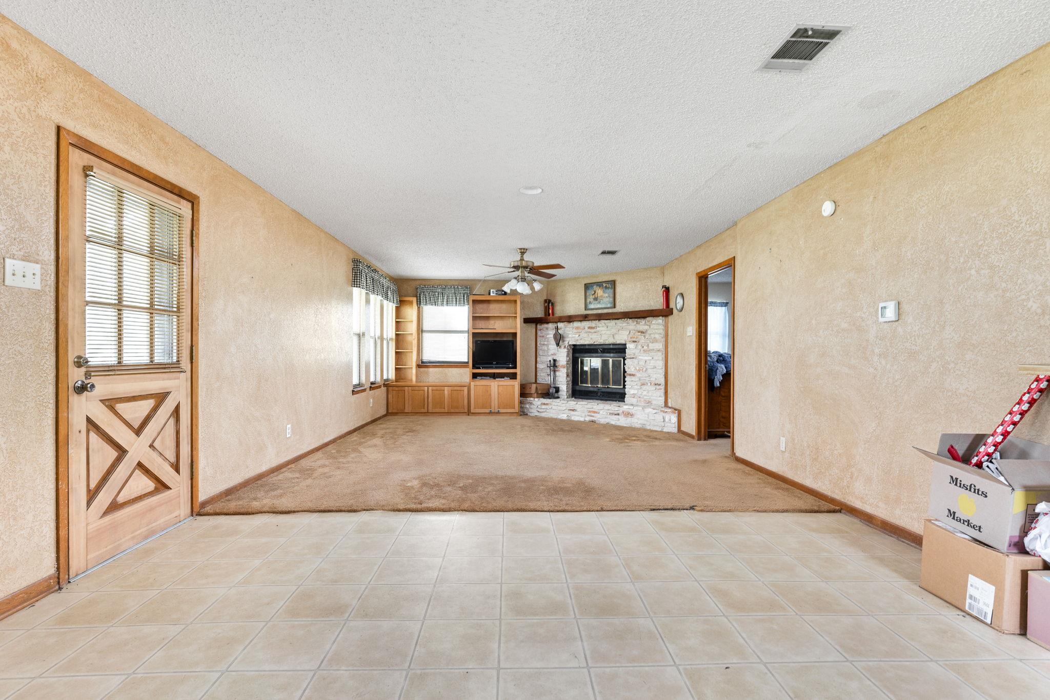 907 Horace Howard DR