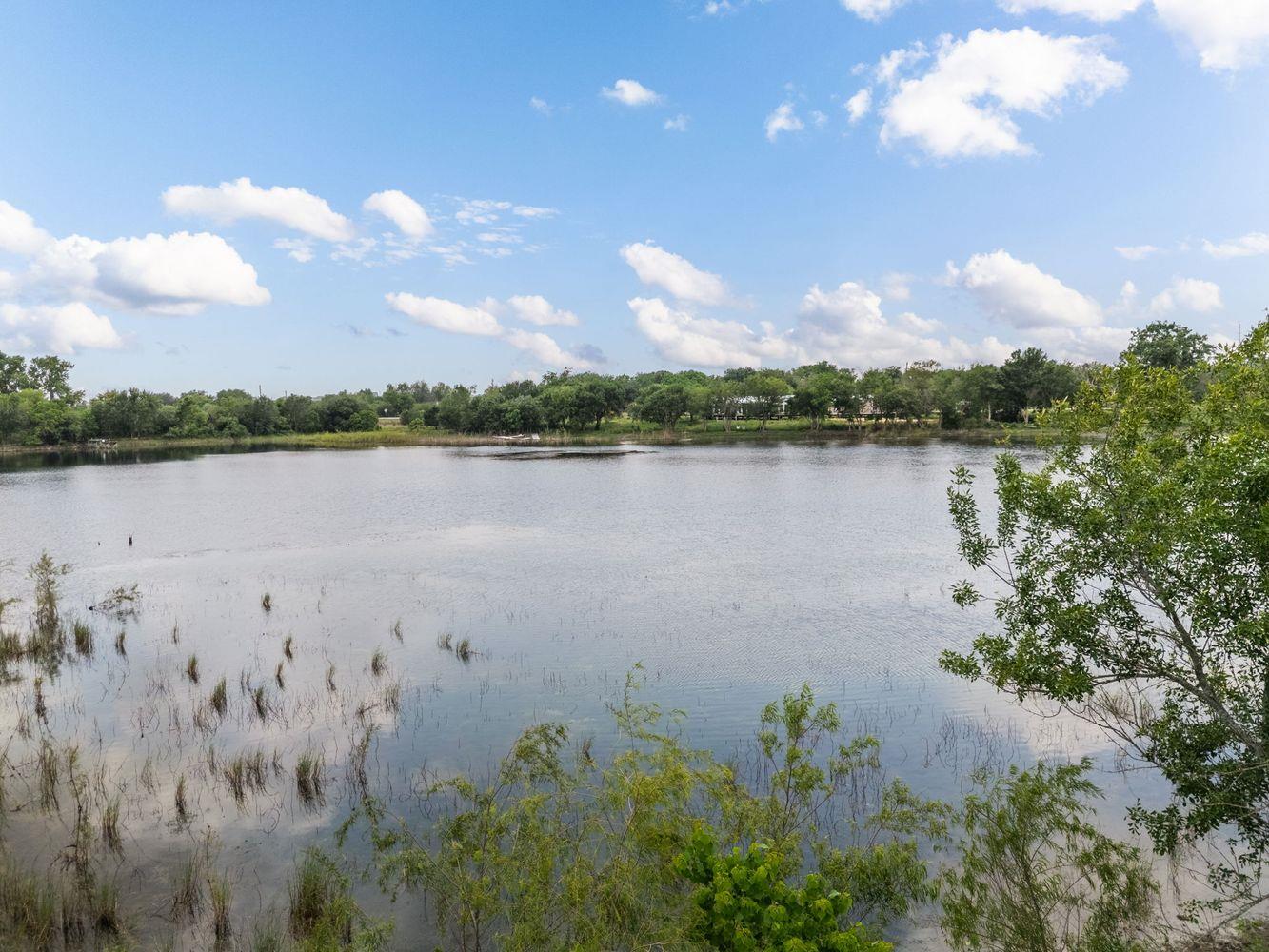 907 Horace Howard DR