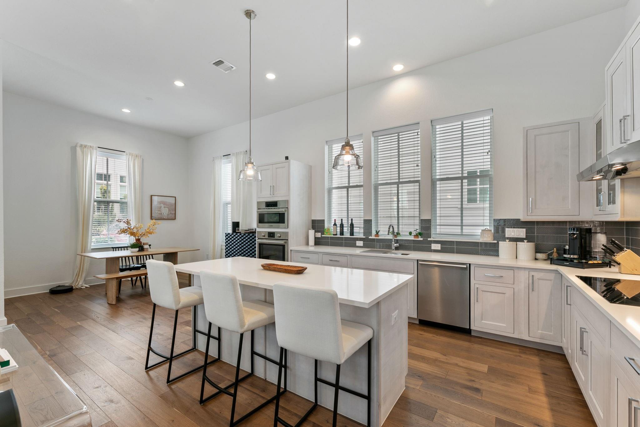 4501 Night Owl LN # 13, Austin Unit: 13