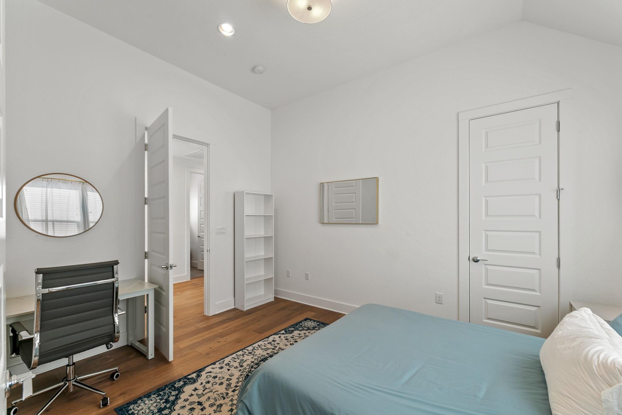 4501 Night Owl LN # 13, Austin Unit: 13