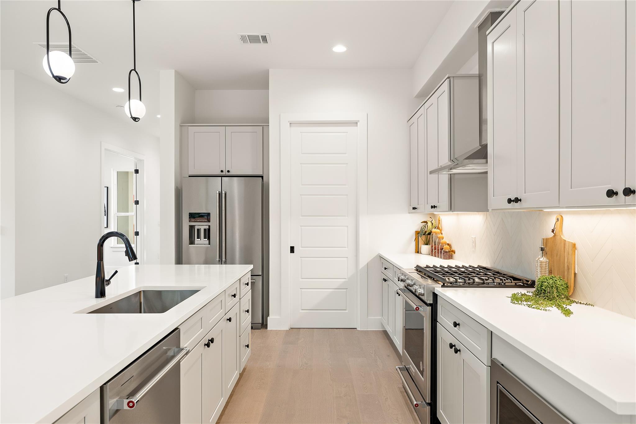 1702 Pennsylvania Ave