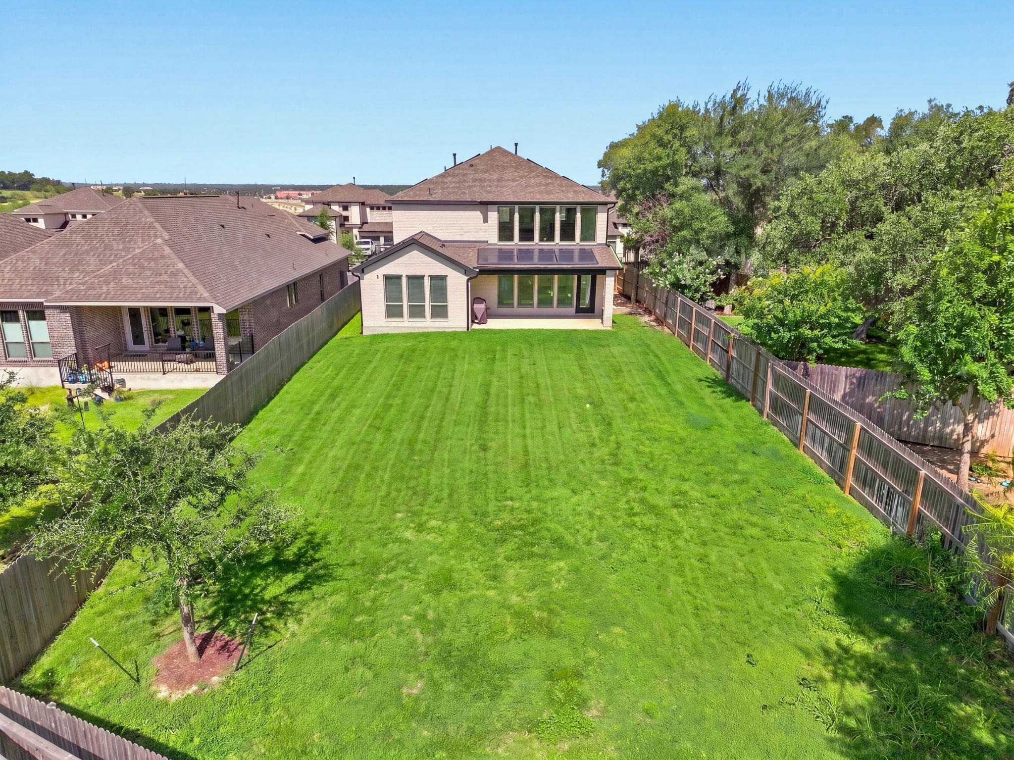 186 Cyrus Milton DR