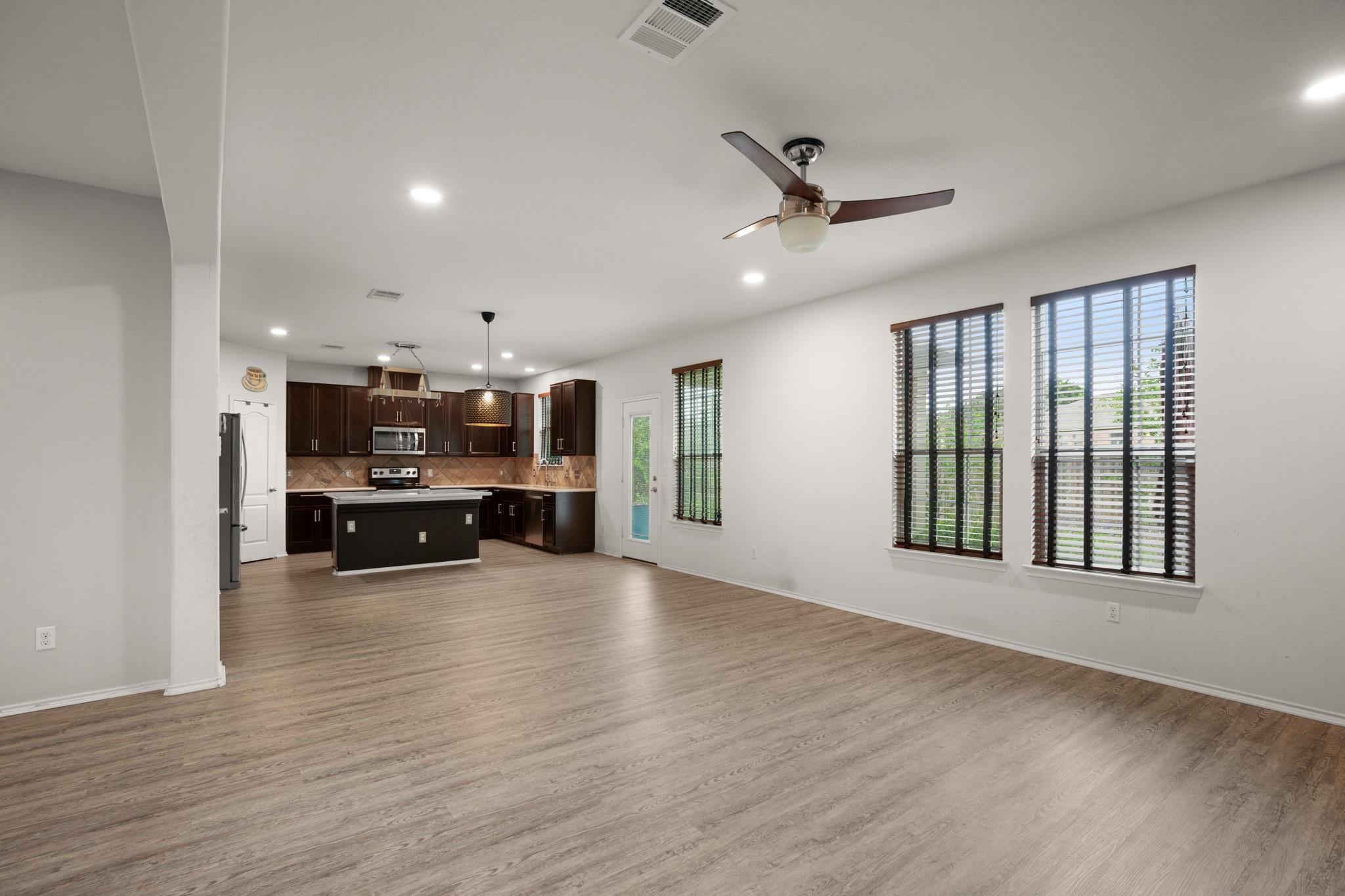 243 Mancos DR