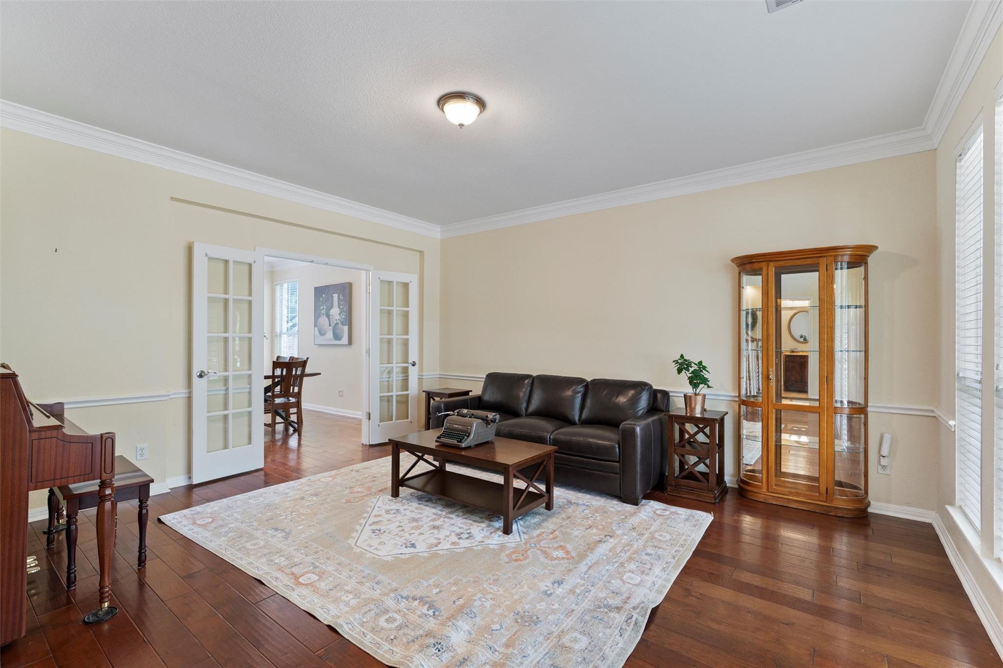 17112 Crescent Heights TRL