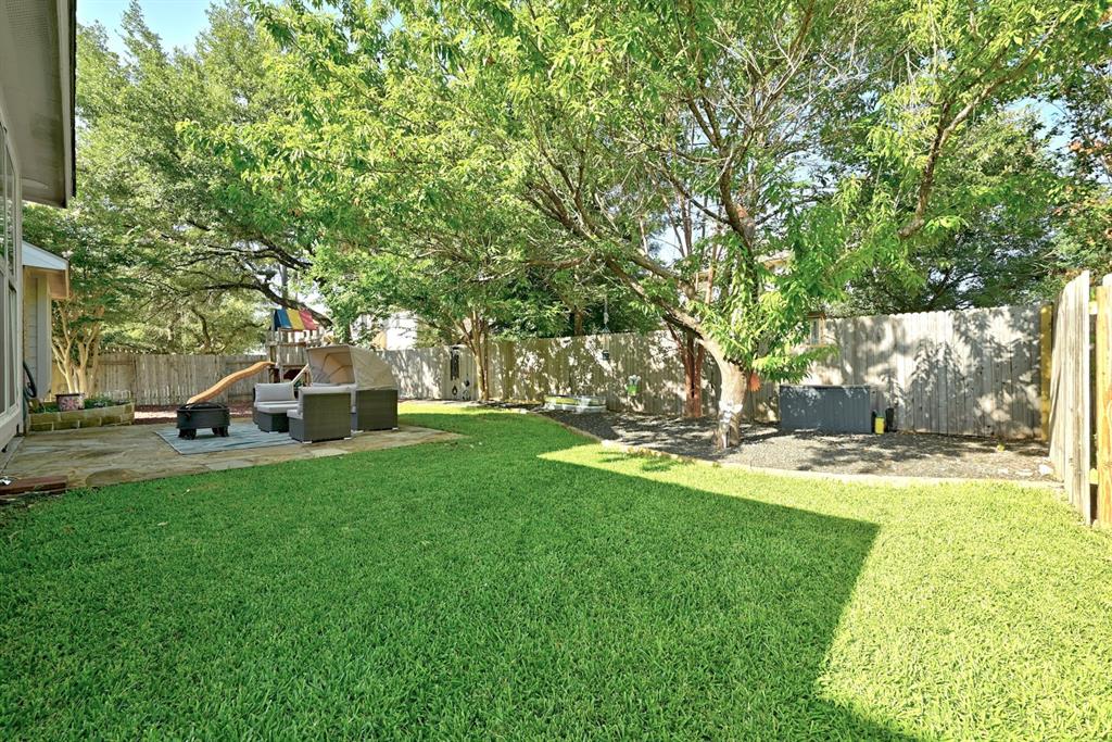 9621 Spanish Wells DR