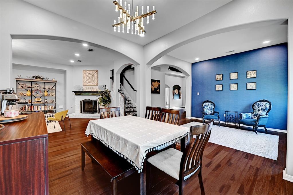 9621 Spanish Wells DR