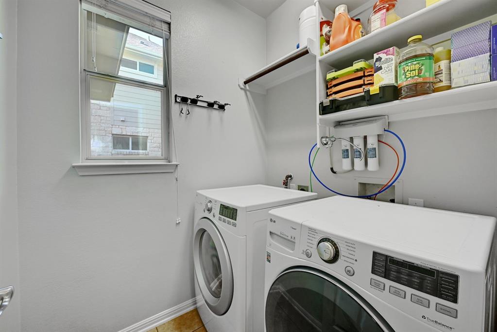 9621 Spanish Wells DR