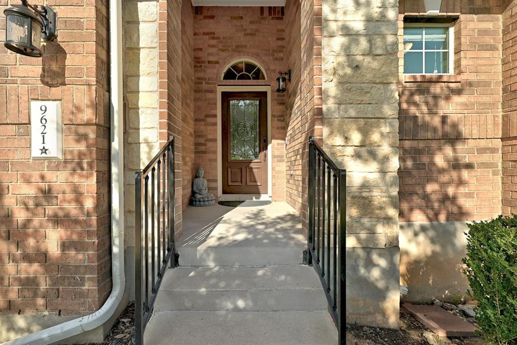 9621 Spanish Wells DR